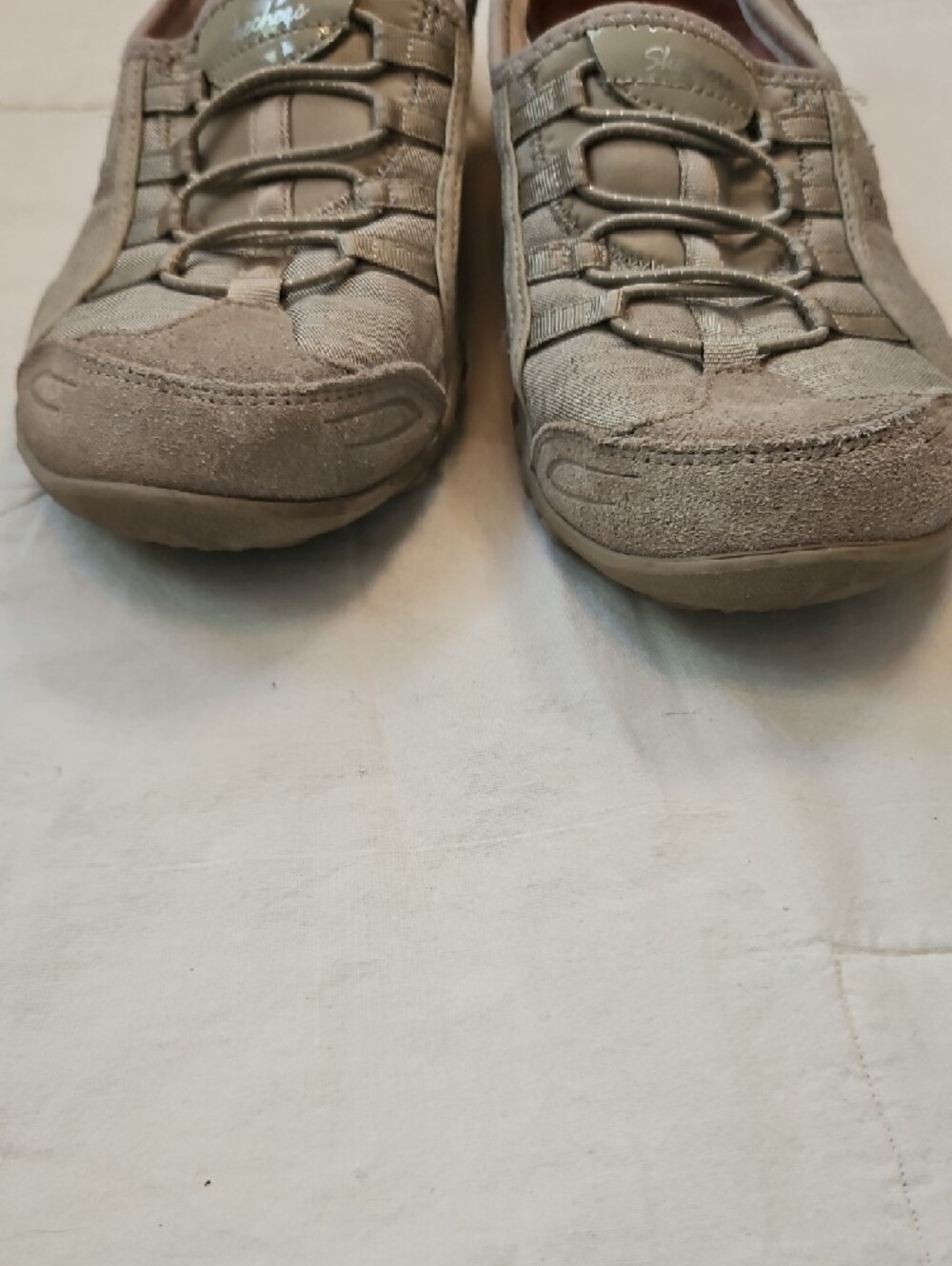 Skechers Casual Slip-On Women’s Comfort Shoes in Light Tan Size 8.5 - Picture 2 of 8